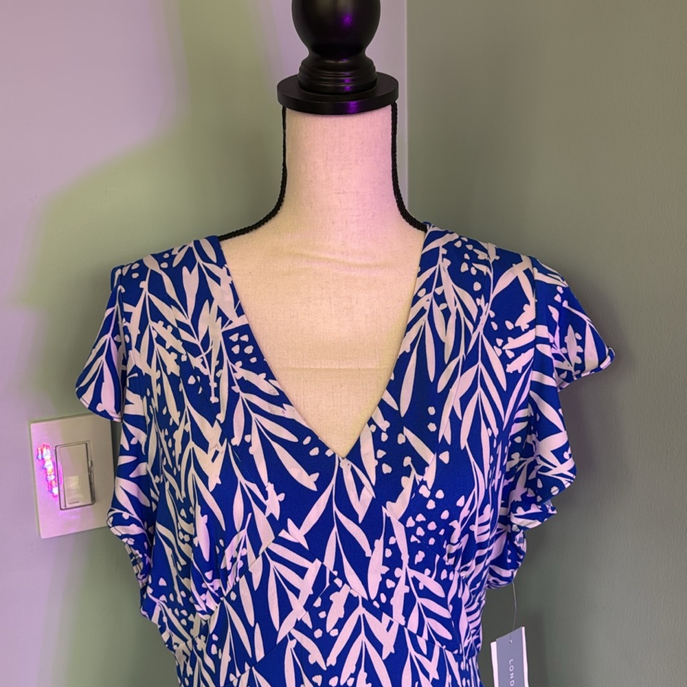 NWT Blue & White London Times Dress. Size 12. Very Flattering - Picture 2 of 12